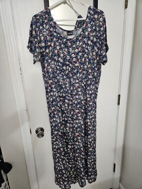 Honors Navy Floral Short-Sleeve Maxi Dress